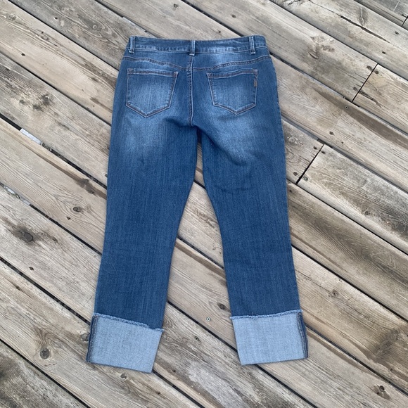 1822 Denim Taylor Distressed Roll Cuff Crop Jeans - Picture 9 of 12